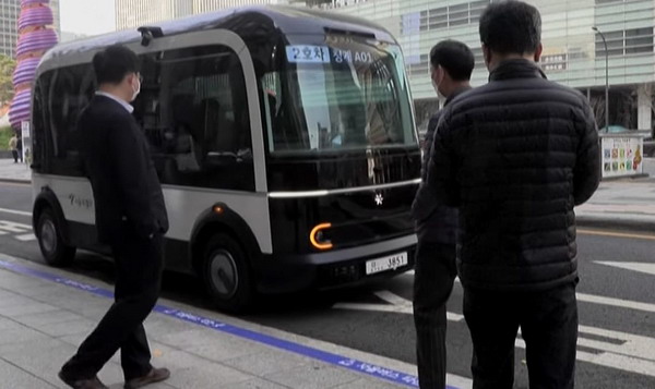 Krenuli autonomni autobusi kroz Seul Krenuli autonomni autobusi kroz Seul