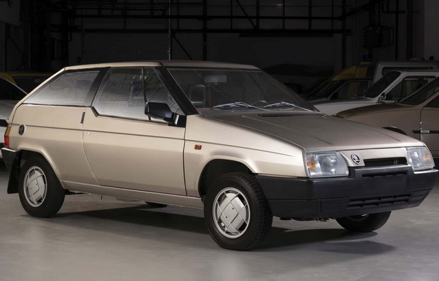 &Scaron;koda Favorit
