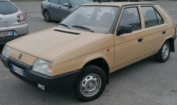 &Scaron;koda Favorit 135 LS