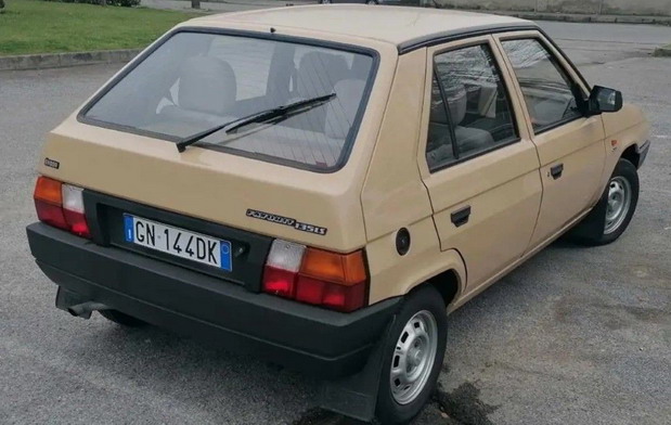 &Scaron;koda Favorit 135 LS
