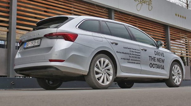 Škoda Octavia Combi 2,0 TDI Style Škoda Octavia Combi 2,0 TDI Style