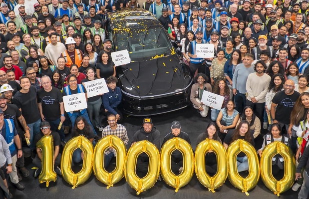 Tesla 10 miliona Tesla 10 miliona