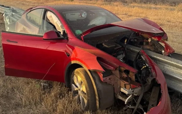 Tesla sudar Tesla sudar