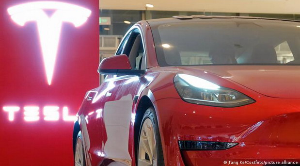 Tesla Model 3 Tesla Model 3