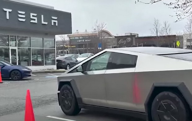 Tesla salon Tesla salon