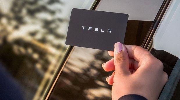 Tesla Tesla