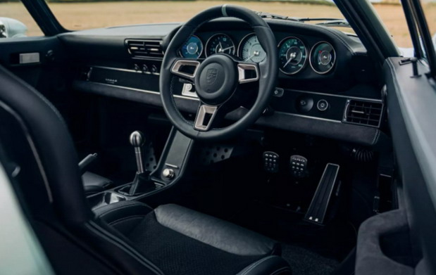 Theon Porsche 911 