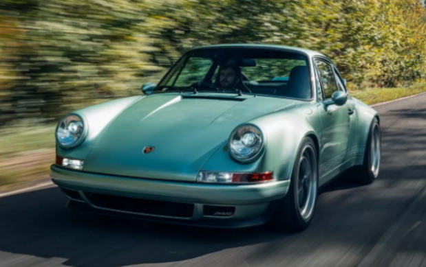 Theon Porsche 911 