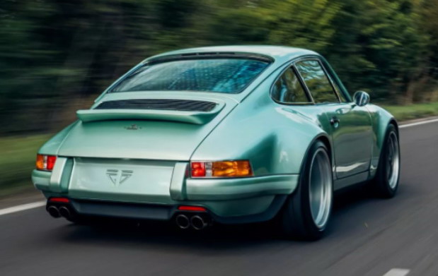 Theon Porsche 911 