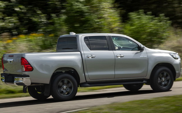 Toyota Hilux Hybrid 48V Toyota Hilux Hybrid 48V