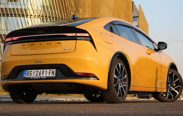 Toyota Prius Plug-In Hybrid Electric Premium