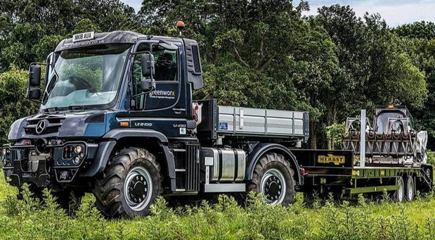 Mercedes-Benz Unimog Mercedes-Benz Unimog