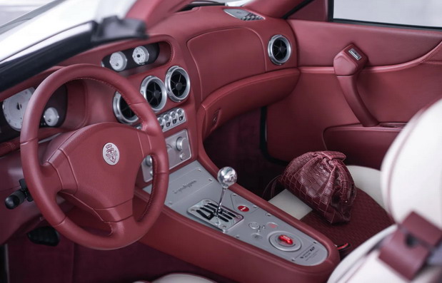 Touring Superleggera Veloce12 Aperta