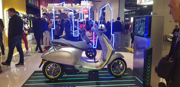 Vespa na sajmu u Milanu Vespa na sajmu u Milanu